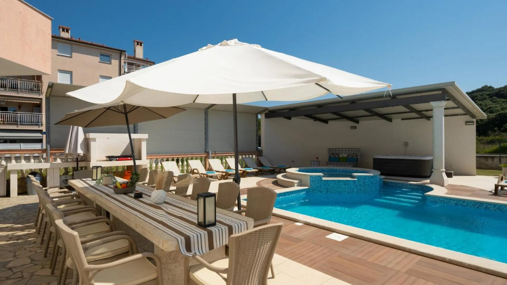Villa Lealeana In Pula,Istrien 0*, 普拉